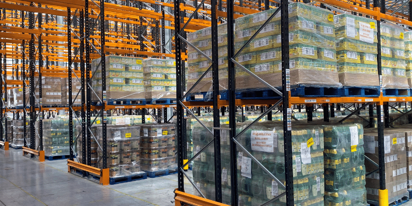 Pallet racking in the warehouse