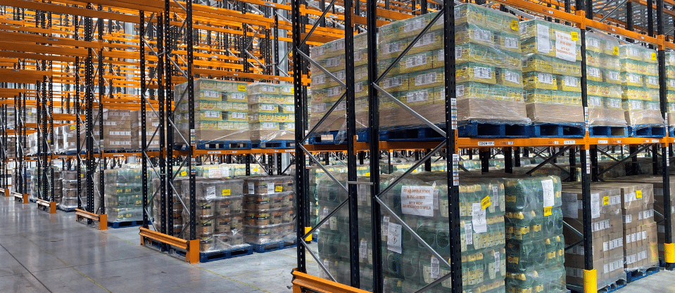 Pallet racking in the warehouse