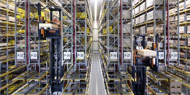 Narrow Aisle Racking