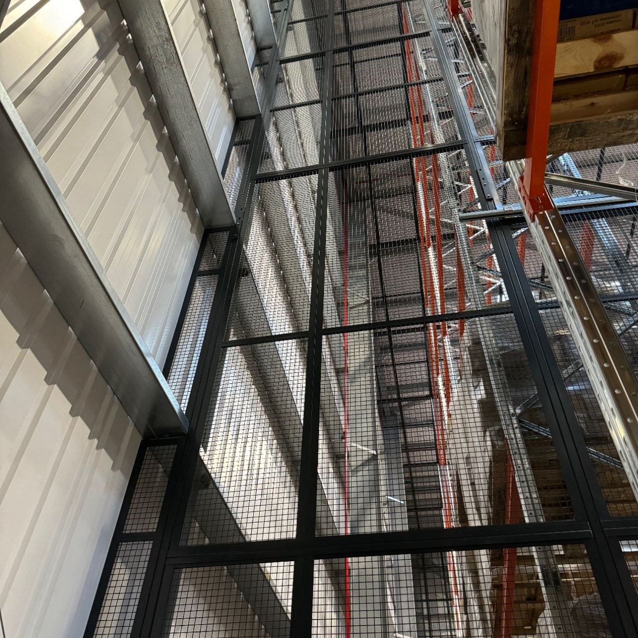 Aerosol Caging & Pallet Racking