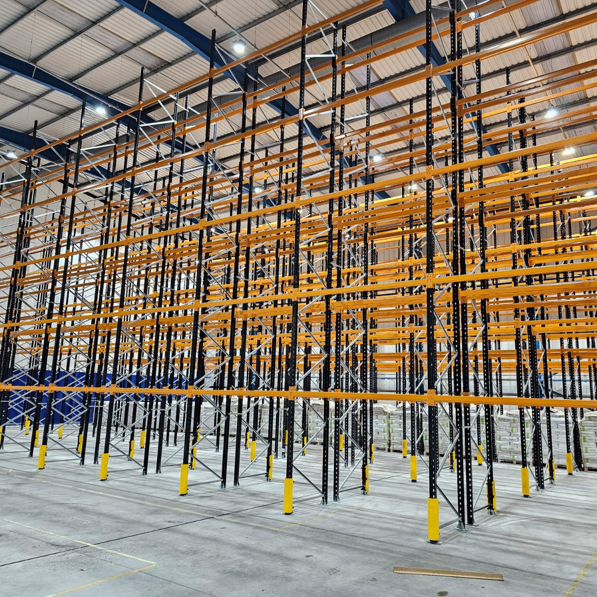 pallet racking with protect it column guards