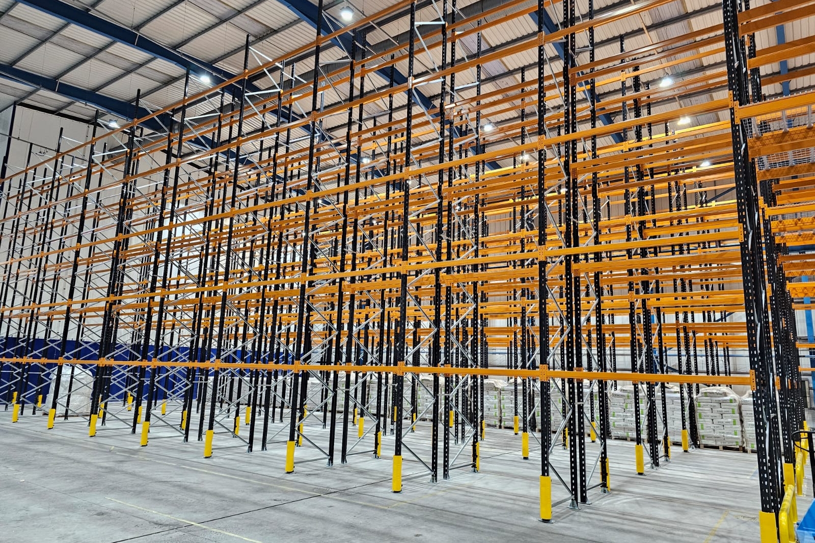 pallet racking with protect it column guards