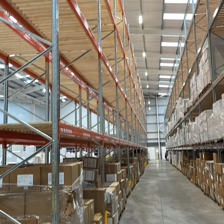 Narrow Aisle Racking In Large Warehouse